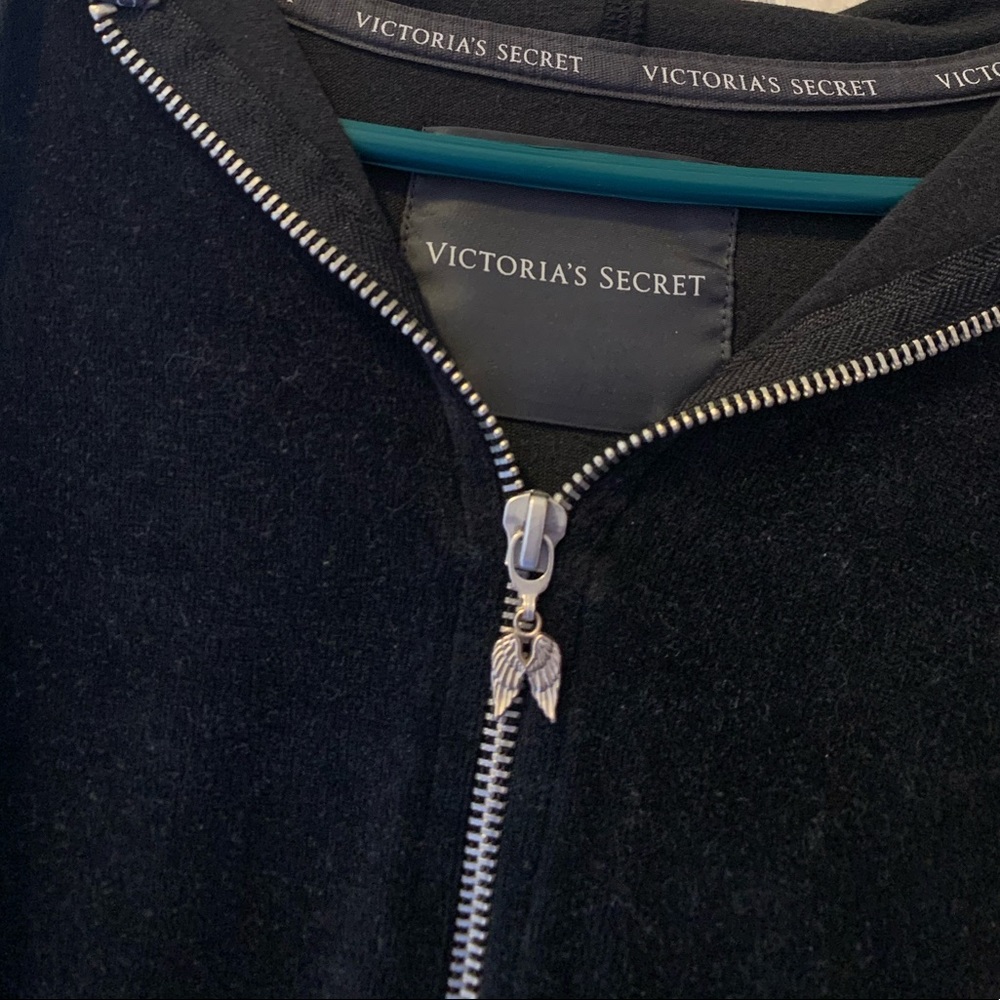 Victoria’s Secret Black Zip-Up (Vintage)